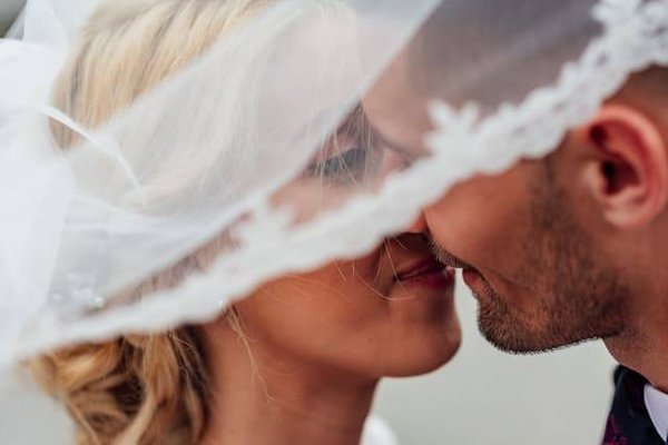 Quels sont les moments clés à immortaliser le jour d'un mariage ?